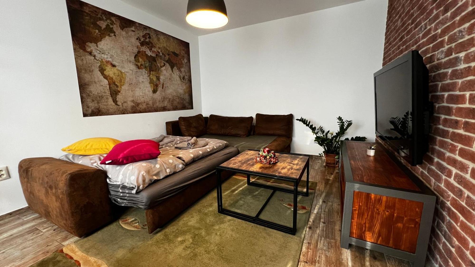 Industrial Apartment I 24Hr Self Check-In I Free Parking & Coffee Μπάνσκα Μπίστριτσα Εξωτερικό φωτογραφία